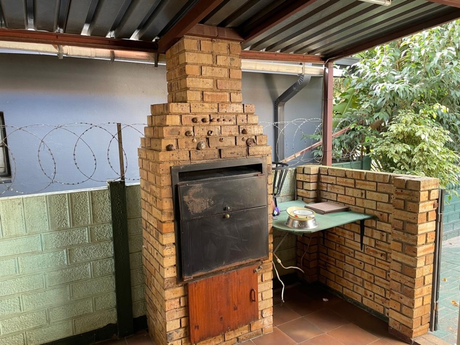 3 Bedroom Property for Sale in Rustenburg Central North West